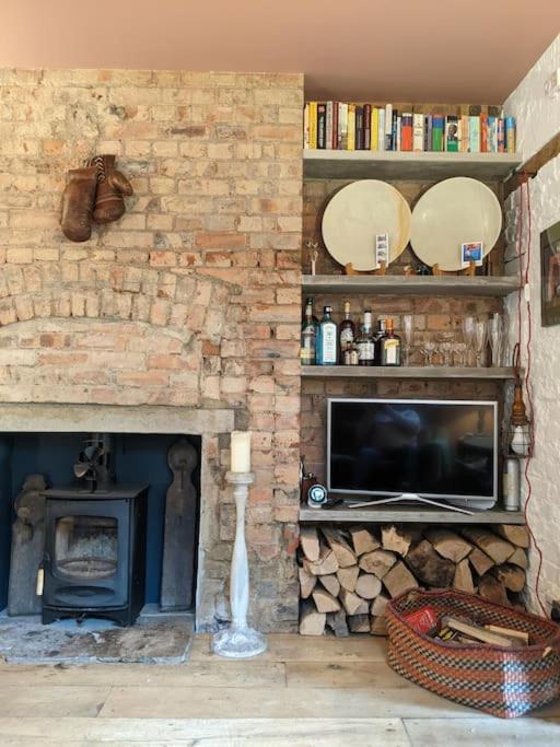 Appartamento Stylish 1 Bed With Large Plant Filled Garden *